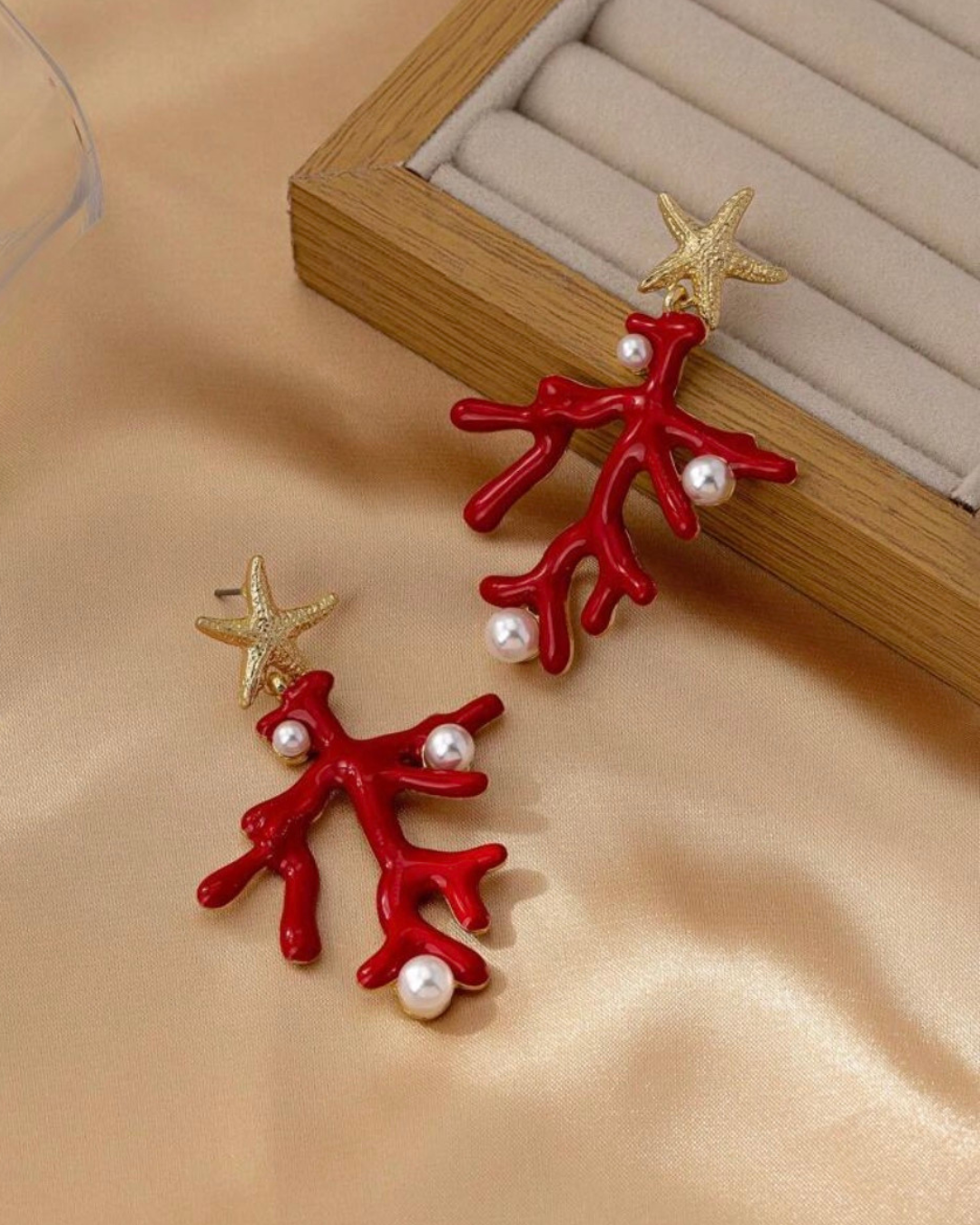 Pendientes Colgantes de Coral Rojo con Estrella de Mar y Perlas