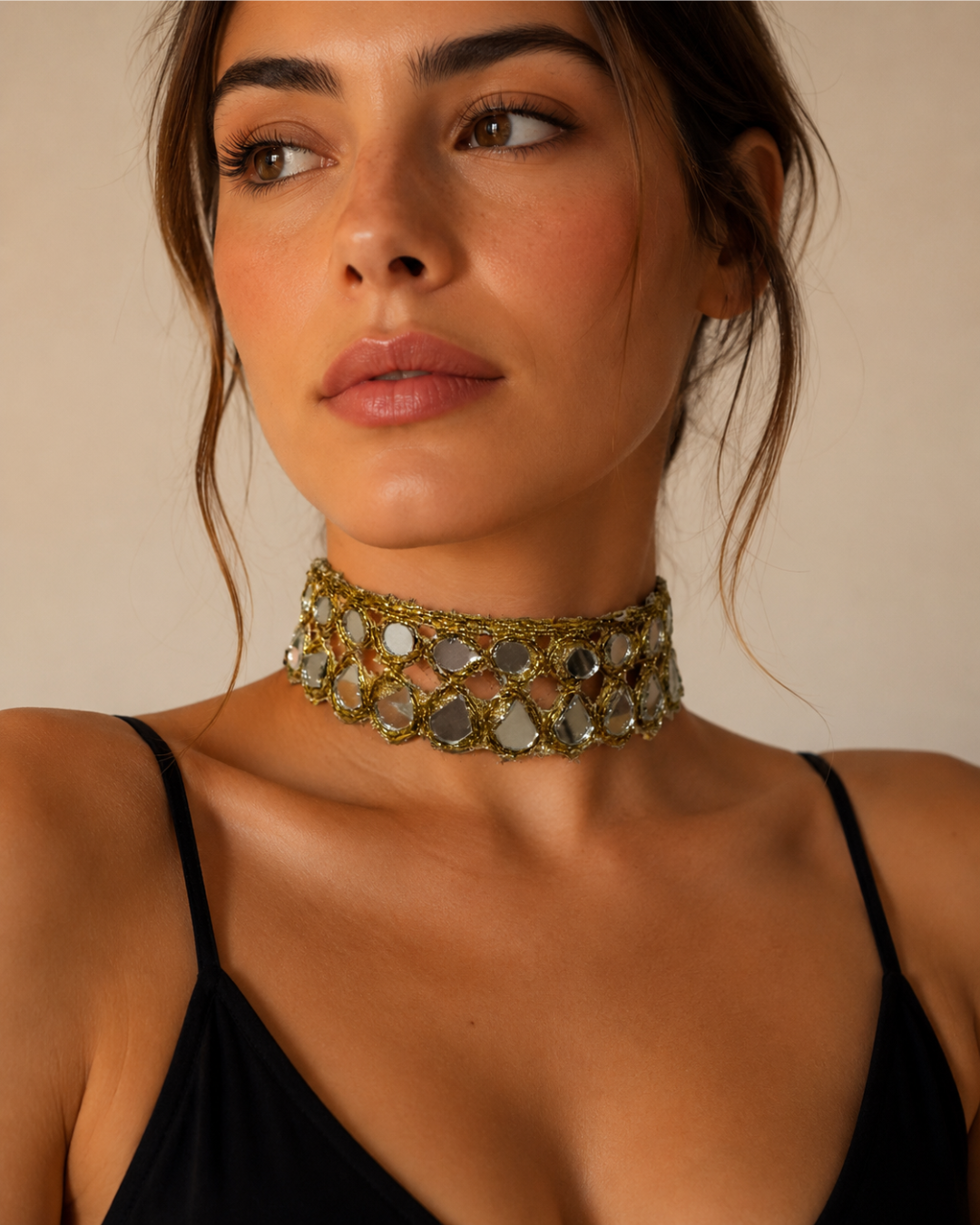 Gargantilla Choker Dorado con Espejos en Forma de Gota | Collar Étnico de Red