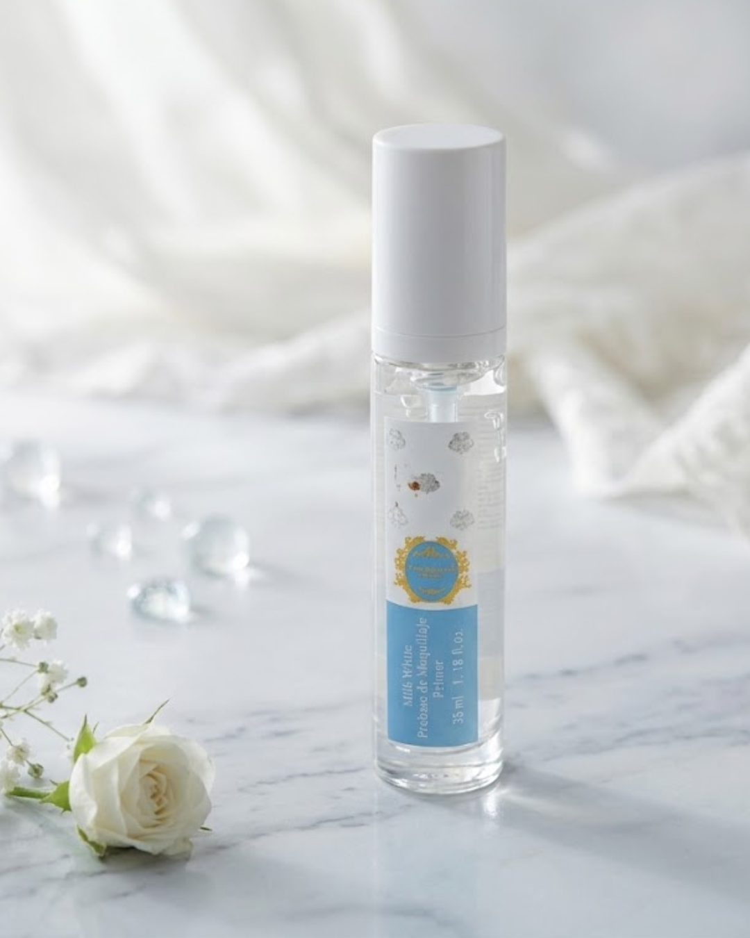 Prebase de Maquillaje Facial Milk White Primer 35ml – Kiss Beauty (Inspiración Bianco Latte)