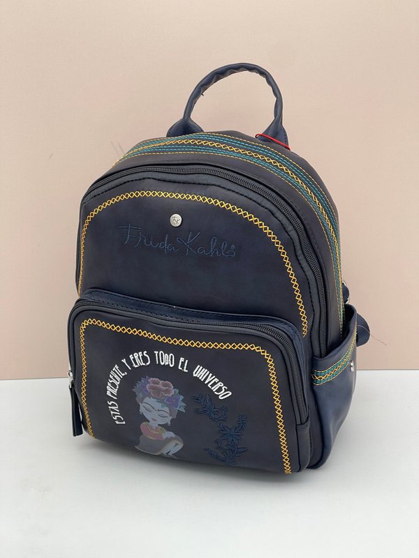 Mochila Frida Kahlo Sitting (Azul Oscuro)