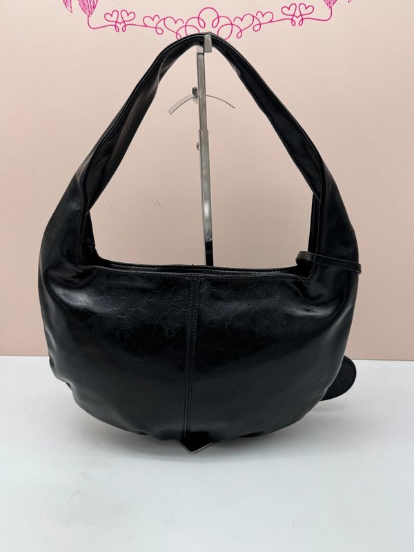 Bolso Corazón Tachuelas