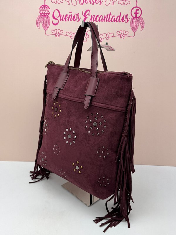 Mochila Tachuelas con Flecos