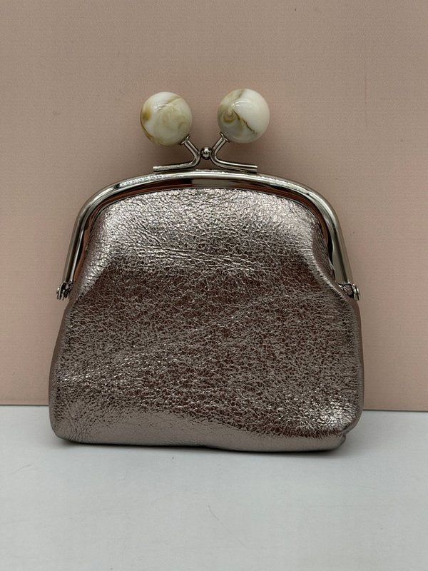 Monedero Plateado Cierre de Bolas