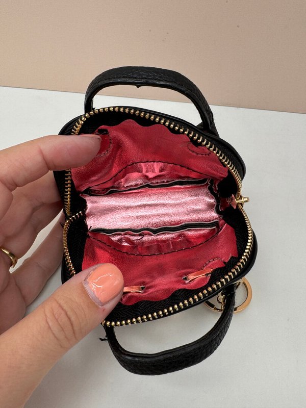 Monedero Negro Candado