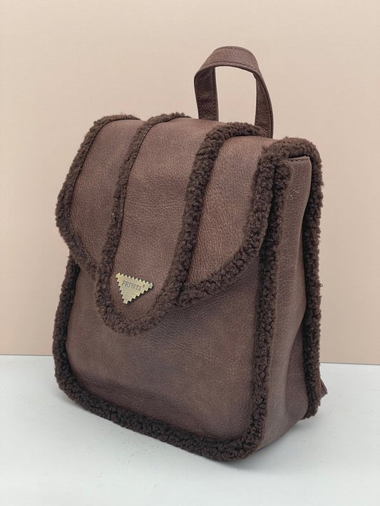 Mochila Privata de Piel con Borreguito