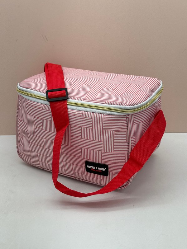 Nevera Vicotia & Andrea Mediana