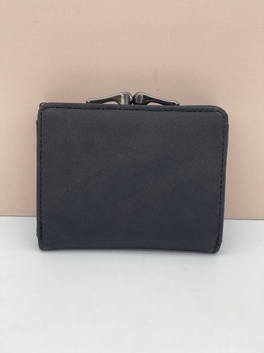Cartera Negra Tachuelas