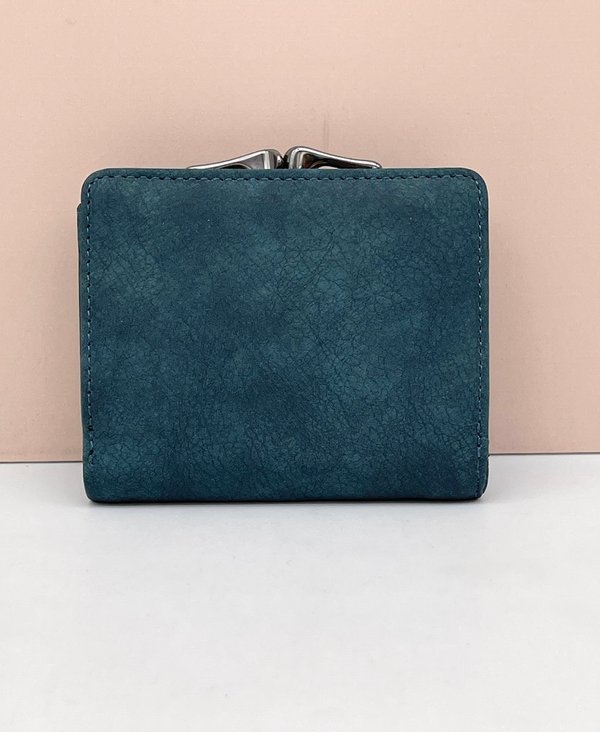 Cartera Verde Tachuelas