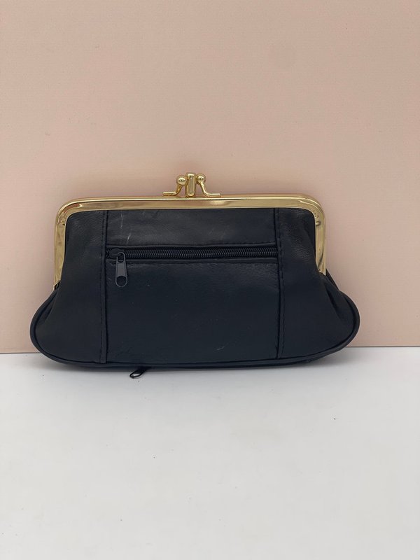 Monedero Negro Cierre Clip