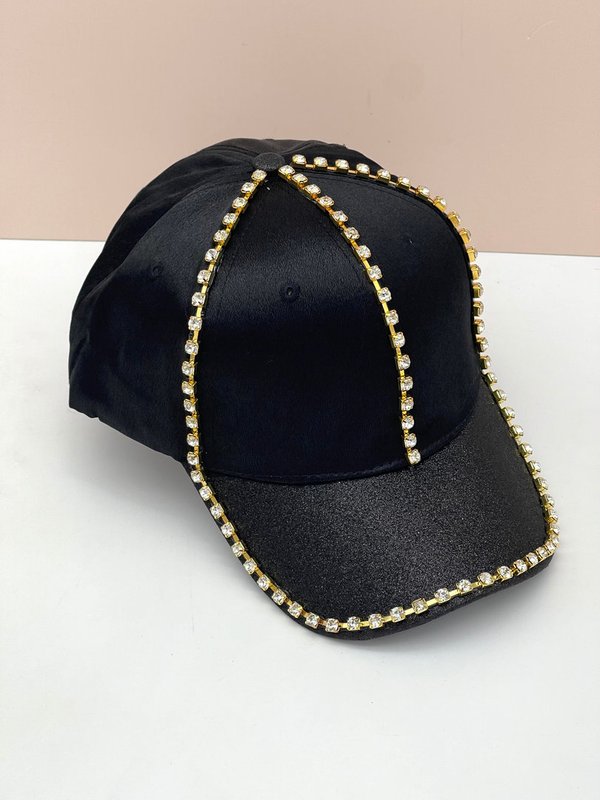 Gorra Negra con Brillantes (Marca Gloko)