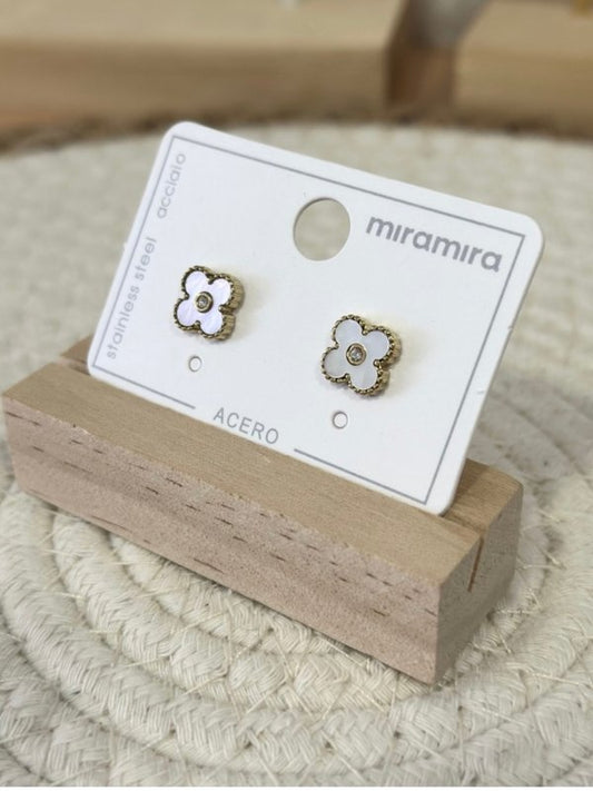 Pendientes de Acero Flor Blanca