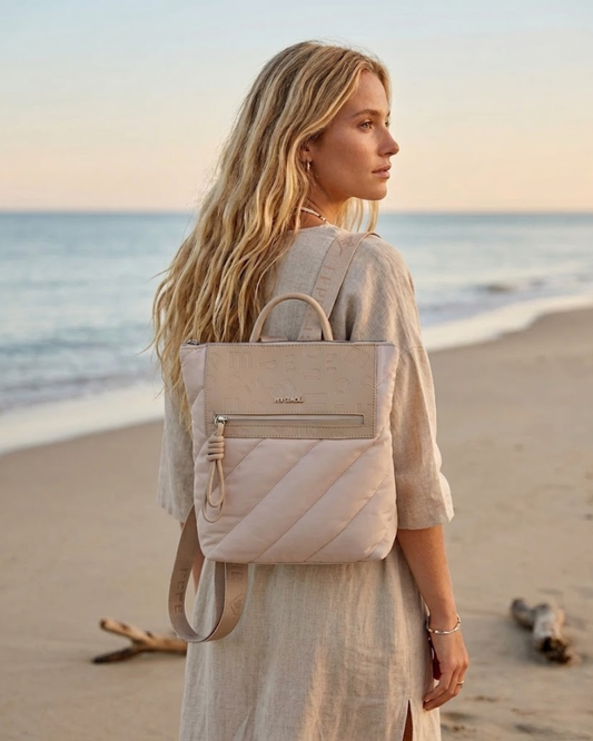 Mochila Pepe Moll Acolchada Nylon Arena - Bolso Mochila Mujer Elegante