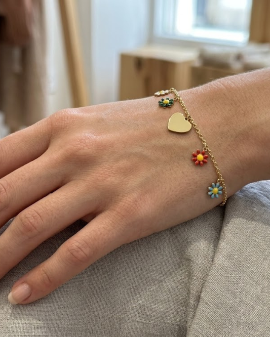 Pulsera de Cadena dorada acero con Dijes de Corazón y Margaritas de Colores para Mujer
