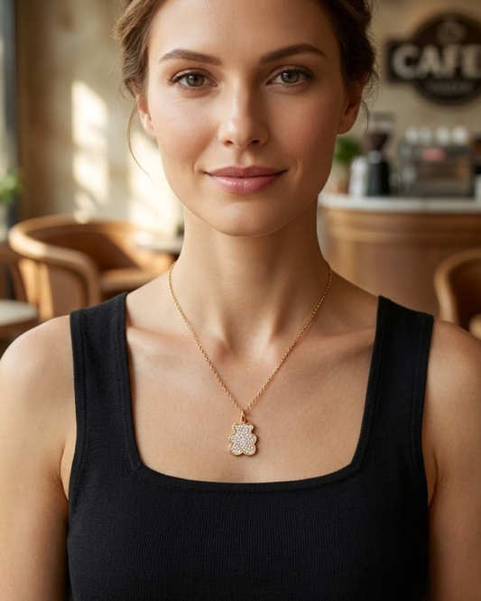 Collar de Acero  Dorado con Colgante Oso Brillante Joyería Elegante para Mujer