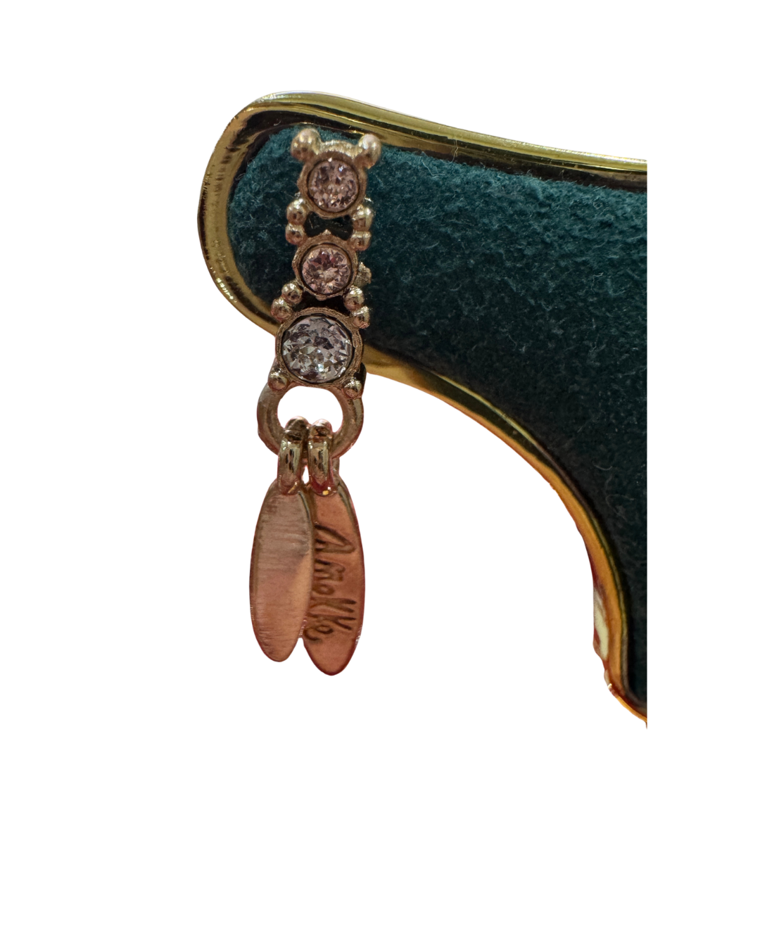 Pendientes Dorados de Diseño con Colgantes Labrados | Joyería Exclusiva Anekke