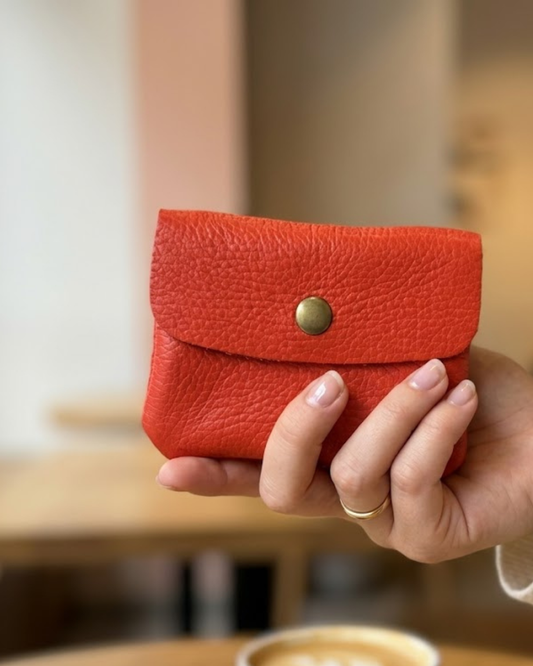 Monedero de Piel Artesanal Rojo - Mini Cartera de Cuero con Cierre de Clip