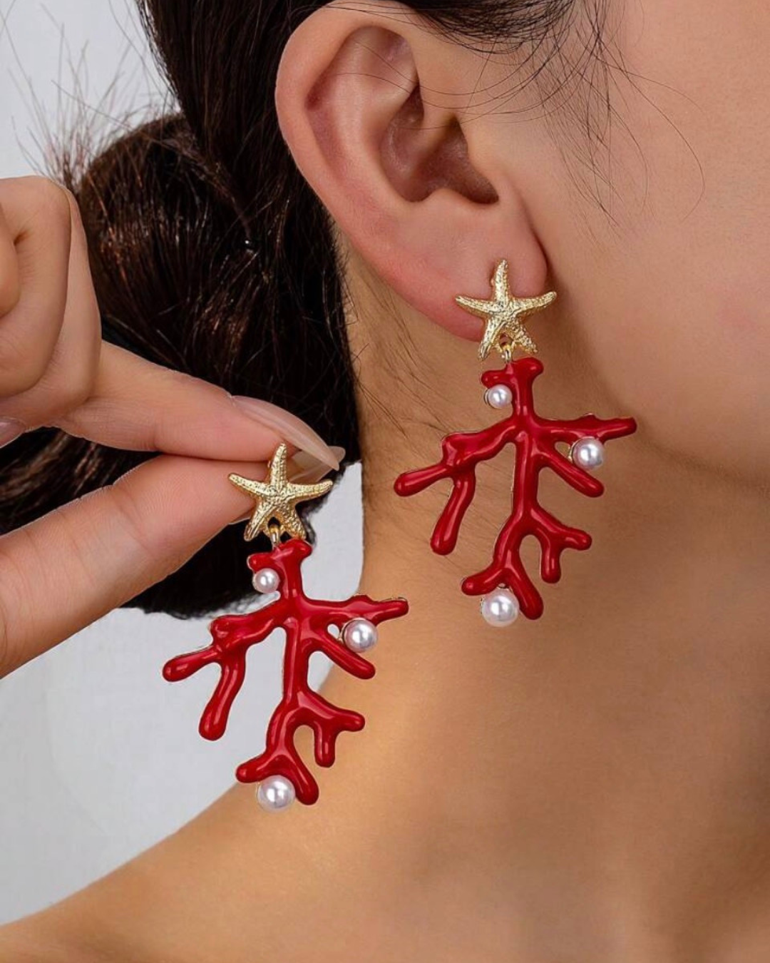 Pendientes Colgantes de Coral Rojo con Estrella de Mar y Perlas