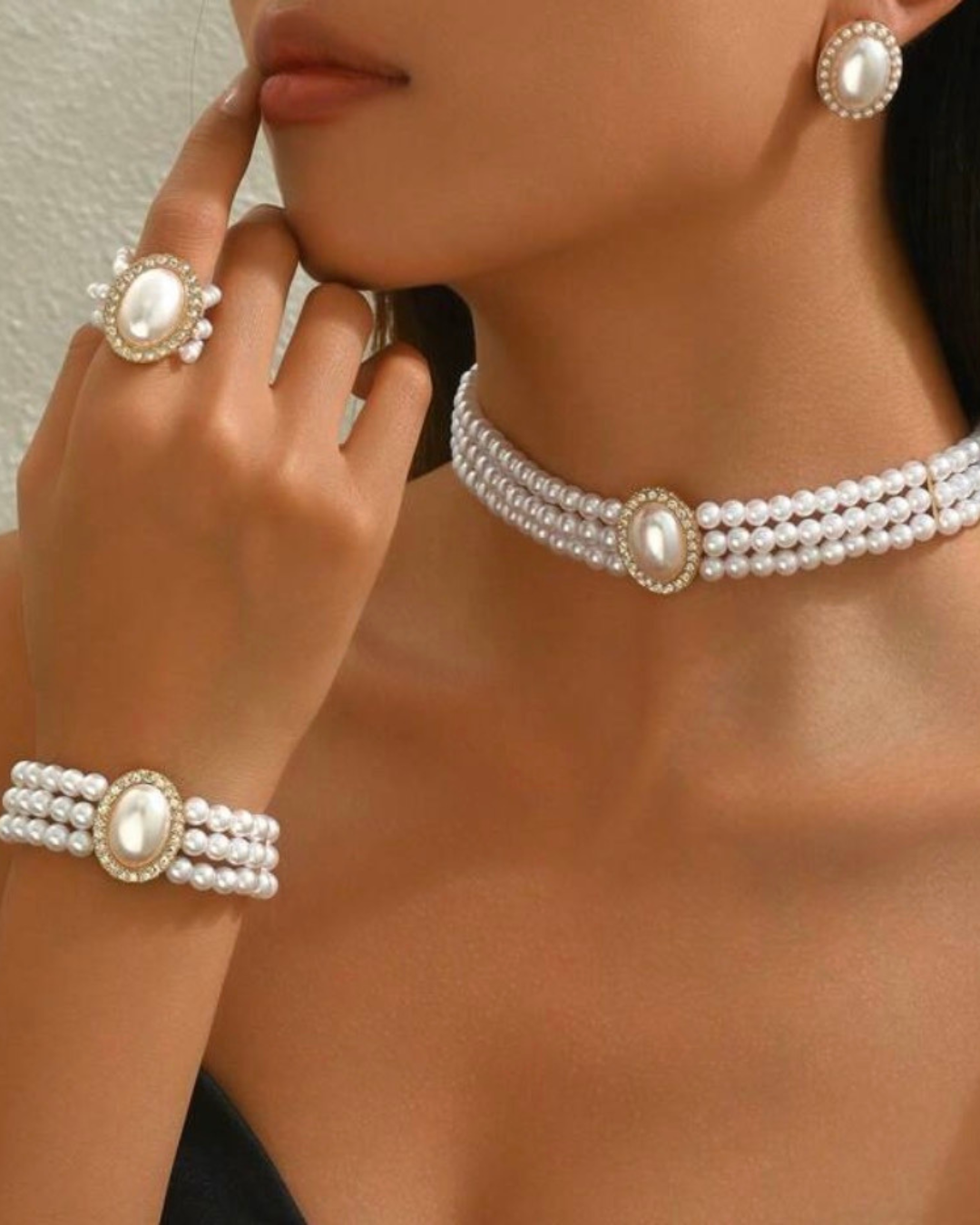 Conjunto Elegante de Perlas Estilo Vintage | Juego de Choker, Pulsera, Pendientes y Anillo